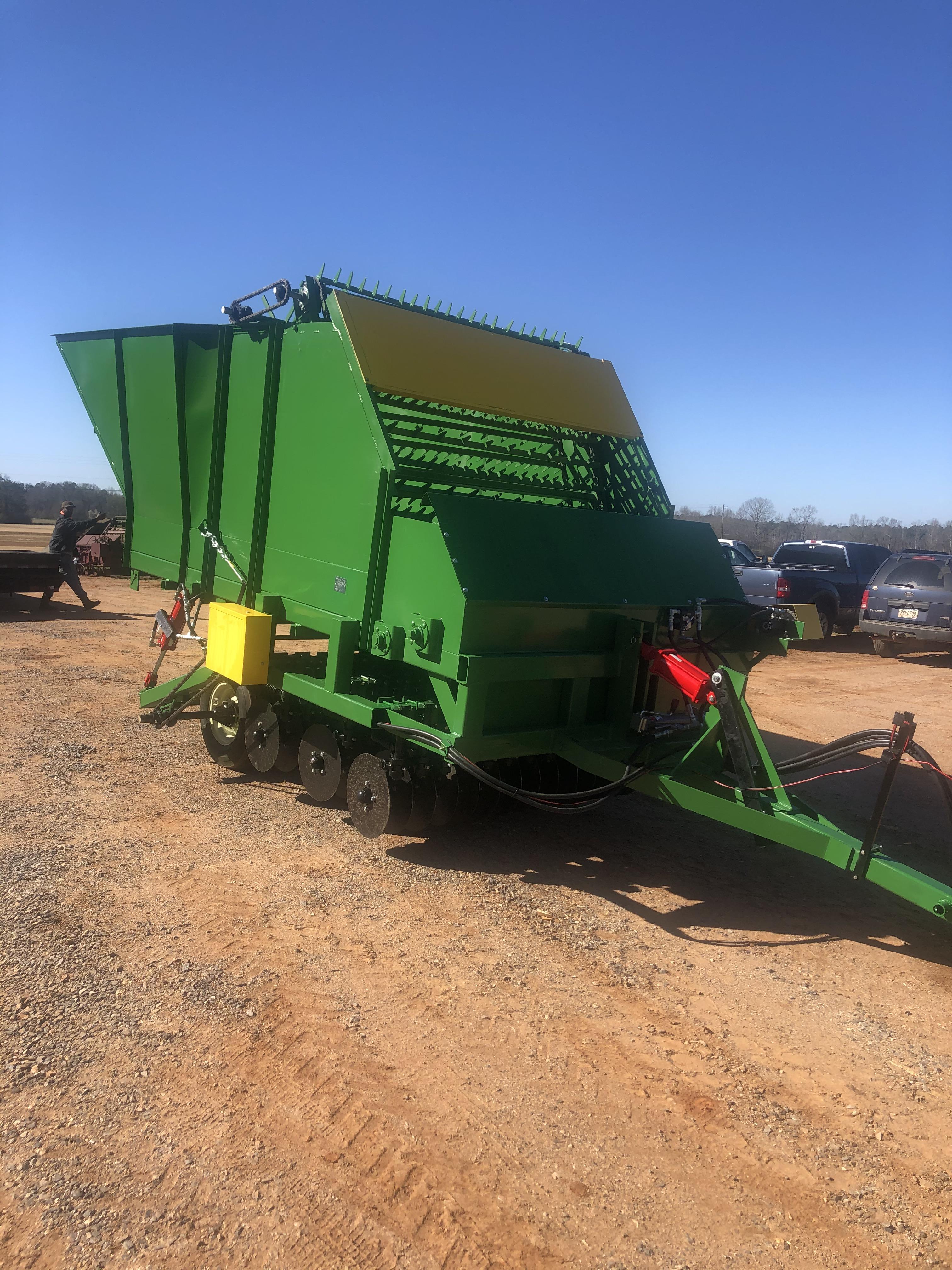 Broadcast Sprig Planter
